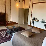 Maison De La Pra Bed and breakfast