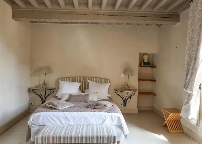 Maison De La Pra Bed & Breakfast 4*