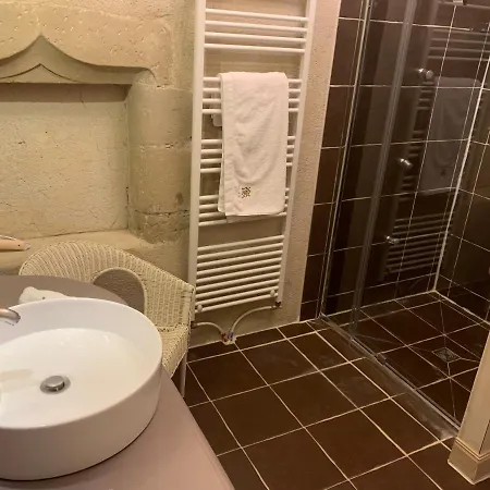 Bed and Breakfast Maison De La Pra 4*