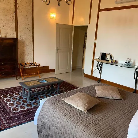 Maison De La Pra Bed & Breakfast