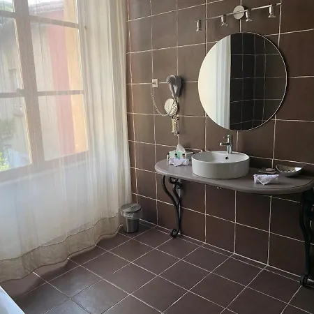 Bed and Breakfast Maison De La Pra Βαλένς