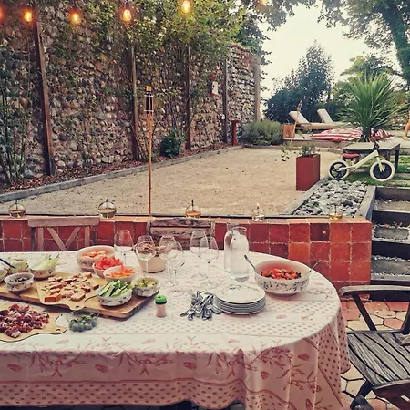 Maison De La Pra Alojamento de Acomodação e Pequeno-almoço 4*