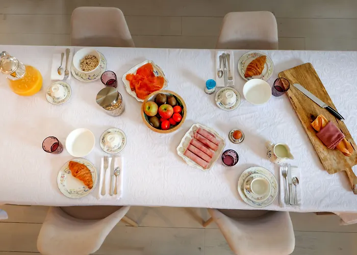 Maison De La Pra Bed & Breakfast 4*