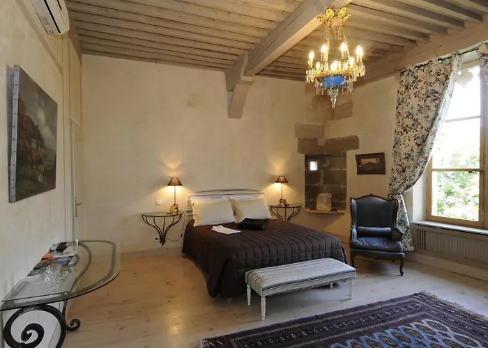 Maison De La Pra Bed & Breakfast 4*